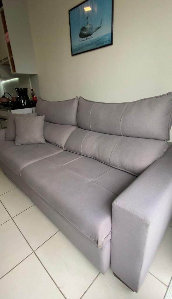 Sofá limpo e renovado depois da higienização MK Higienização Profissional